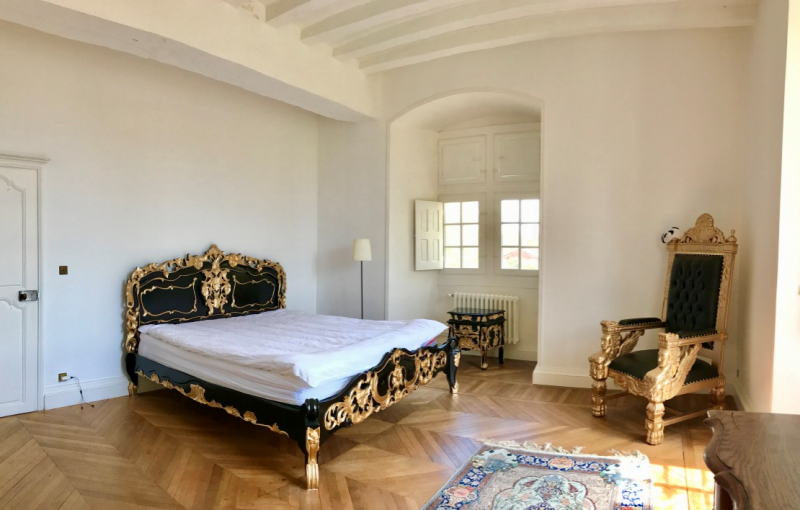 File:Gold-Black-room.png